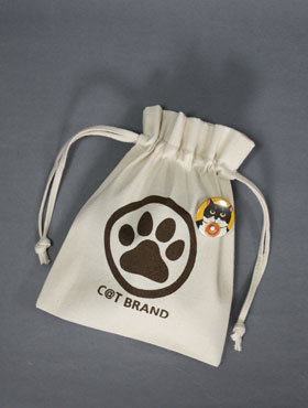 【猫柄】カツミアート（松下カツミ）猫柄きんちゃく袋：C@T BRAND（使用例）