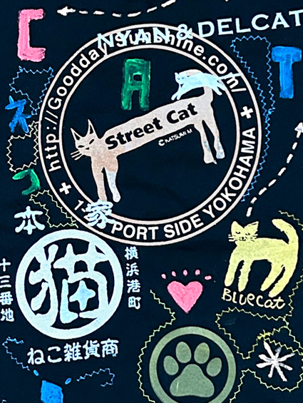 【猫柄】カツミアート（松下カツミ）ワンオフT-シャツ：Style.013（背中側イラスト）