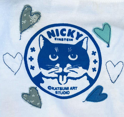 【猫柄】カツミアート（松下カツミ）ワンオフT-シャツ：Style.017（背中側イラスト）