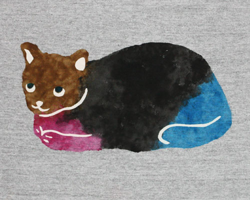 【猫柄】カツミアート（松下カツミ）T-シャツ：座り猫（モクグレー）